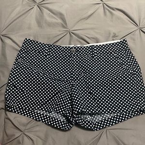Old Navy shorts black w/white polka dots size 6